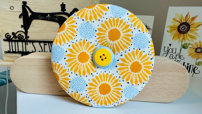 Playing Card Holder,Easy-Holdem Ergonomic,Cushioned,great for kids and elderly,arthritis,carpal tunnel,hand and wrist conditions,small hands Sunflowers