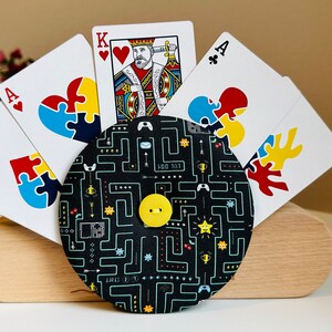 Playing Card Holder,Easy-Holdem Ergonomic,Cushioned,great for kids and elderly,arthritis,carpal tunnel,hand and wrist conditions,small hands Video Games