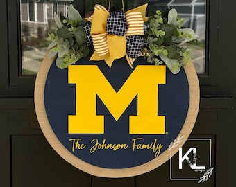 Colgador de puerta de Michigan / Decoración para puerta de entrada / Letrero de puerta de Michigan / Letrero de bienvenida de Michigan / Wolverines de Michigan / Decoración de Michigan / Decoración de la Universidad de Michigan