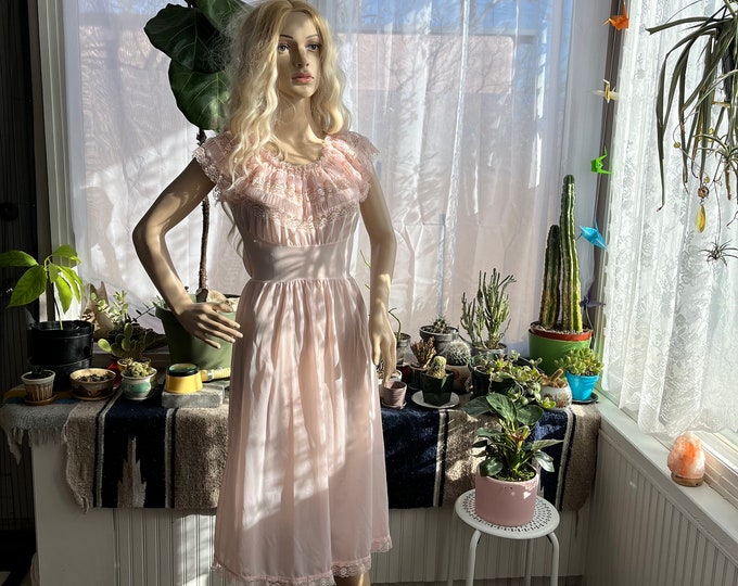 1960s Pink Sequin & Lace Hostess Dress main image 0