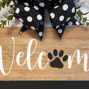 Front Door Decor, Welcome Door Hanger, Dog Welcome Sign, We Hope You Like Dogs, Welcome Wreath, Door Hanger, Door Wreath, Housewarming Gift