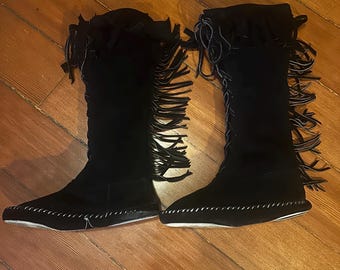 Vintage 70s Black Suede Fringe Moccasin Boots 9