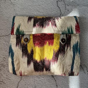 Organizador de carteras Ikat, bolsillo tipo cangurera de 7 x 7 pulgadas, cartera Ikat acolchada, vintage, Ikat, cartera con botones, neceser, monedero para tarjetas