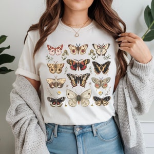 Oversized Butterfly Shirt, Comfort Colors Shirt, Butterfly Tshirt, Boho Tshirt, Cottagecore Tee, Vintage Butterfly Shirt, Oversized Fit