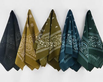 Earthy Blue Green Teal Black Unisex Bandanas 100% Cotton Botanical Head Wraps Paisley Floral Square Scarf Gift for Dogs and Cats