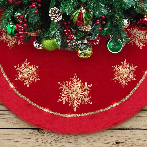 Tree Skirt And Matching Stockings 