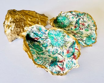 Hand Gilded Peacock Oyster Shell Trinket Dish: Dorset Coastal Decor, Dorset Shell Ring Holder, Bird lover gift