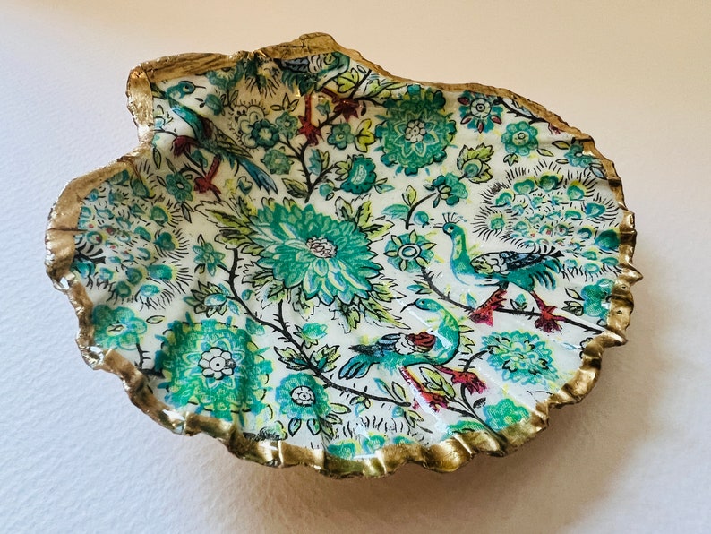 Peacock Inner Shell Peacock Scallop Shell Trinket Dish: Gold Leaf Jewelry Storage - Etsy