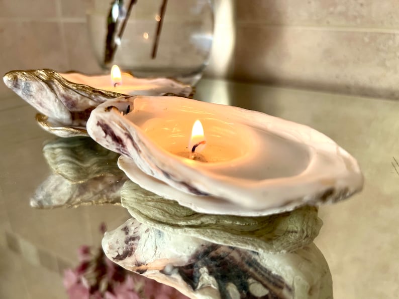 EmmaWadeART Oyster Shell Candle - Thumbnail 3