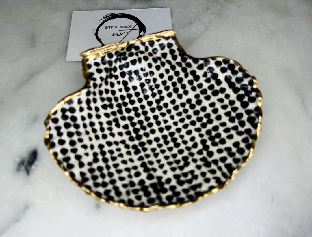 Emma Bridgewater Scallop Shell Trinket Dish: Black and White Dots, Gold ...