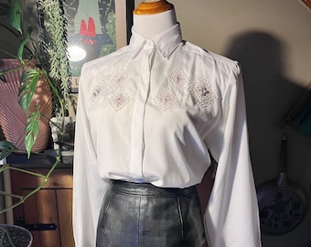Vintage 80s White Beaded Button-Up Blouse / Retro 1980s Bedazzled Diamond Shape Embroidered Western Style Top / Editions / Small-Medium