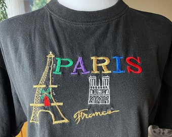 Vintage 90s Black Rainbow Embroidery ‘Paris, France’ Tourist Tee / Retro 1990s Grungey Eiffel Tower Novelty T-Shirt / Large