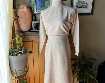 Vintage 70s Never Worn Light Tan Lambswool Mockneck Sweater & Matching A-Line Midi Skirt / Retro 1970s Marled Beige Set / Medium-Large