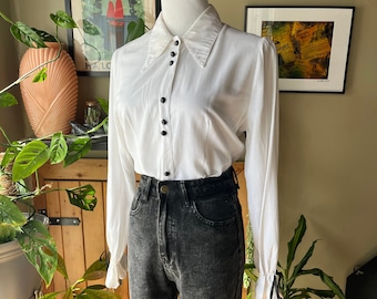 Vintage 90s White Mod Collared Button-Up Blouse / Retro 1990s does 70s-Style Ruffle Flounce Sleeve Top / Puffy Shirt / Style My Way / Medium