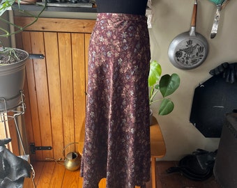 Vintage 90s Brown Floral A-Line Maxi Skirt / Retro 1990s Fairycore Grunge Flower Long Boho Skirt / 30 Waist / Large