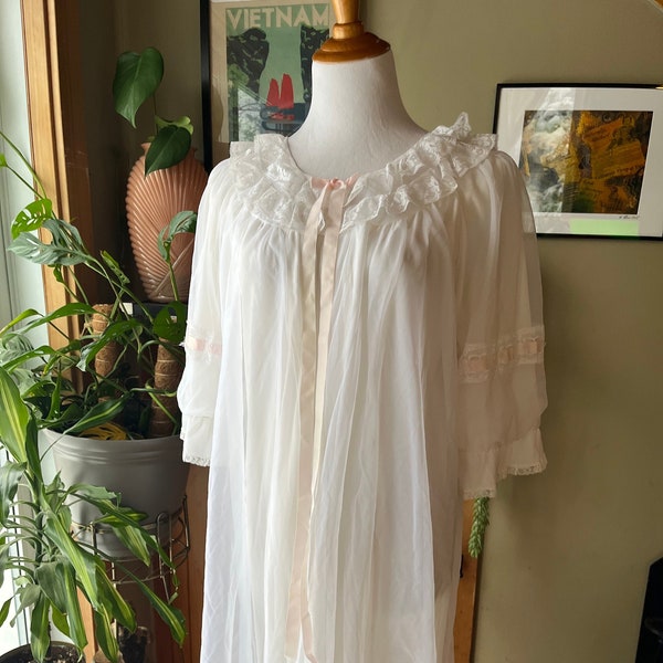 Vintage 60s Vanity Fair White Chiffon Peignoir / Retro 1960s Romantic Pink Ribbon Lace Nylon Dressing Gown / Easton’s of Canada / Small