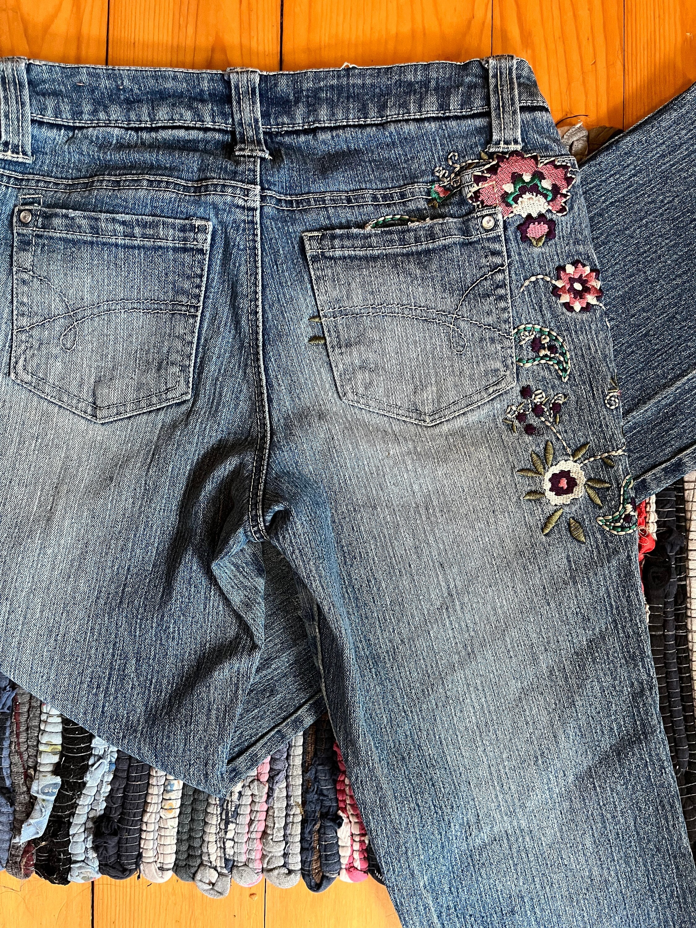 Earl Jeans Women's Slim Boot Light Wash Bling Back Pockets Size