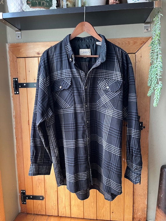 Vintage 90s Dark Grey Plaid Button-Up Shirt / Ret… - image 1