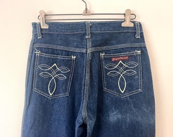 Jean droit « Jacques Bernard » délavé foncé vintage des années 70 et 80 | Denim sergé cassé taille haute | 27" x 35"