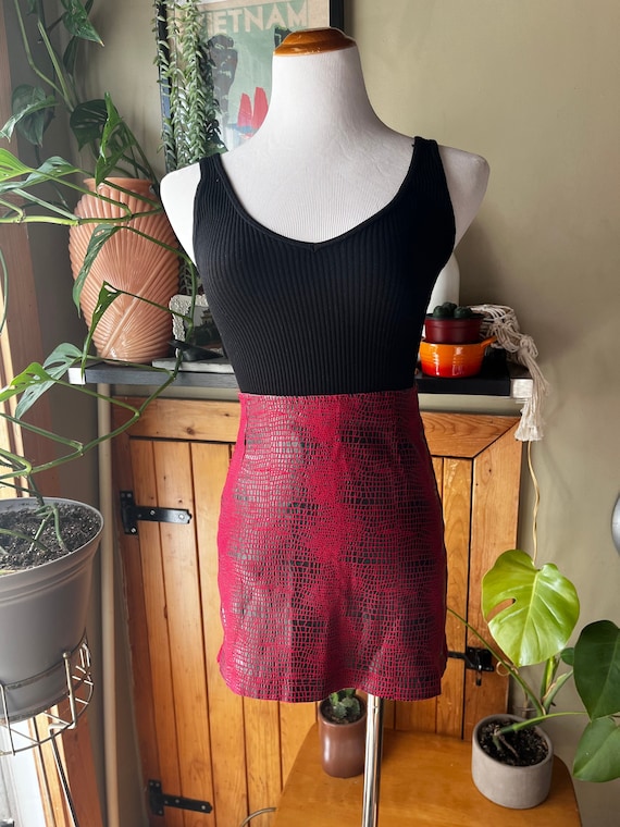 Vintage 90s Y2K Red Faux Snakeskin Mini Skirt Retro 1990s Early 2000s Tight Stretchy Gothic Punk Crocodile Short Guess Jeans 26 Waist Etsy Australia