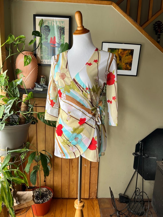 Vintage 90s 'dynamite' Sage Green Y2K Mesh Floral Wrap Top | Small - Medium - Etsy Israel Vintage 90s 'dynamite' Sage Green Y2K Mesh Floral Wrap Top | Small - Medium - Etsy Israel