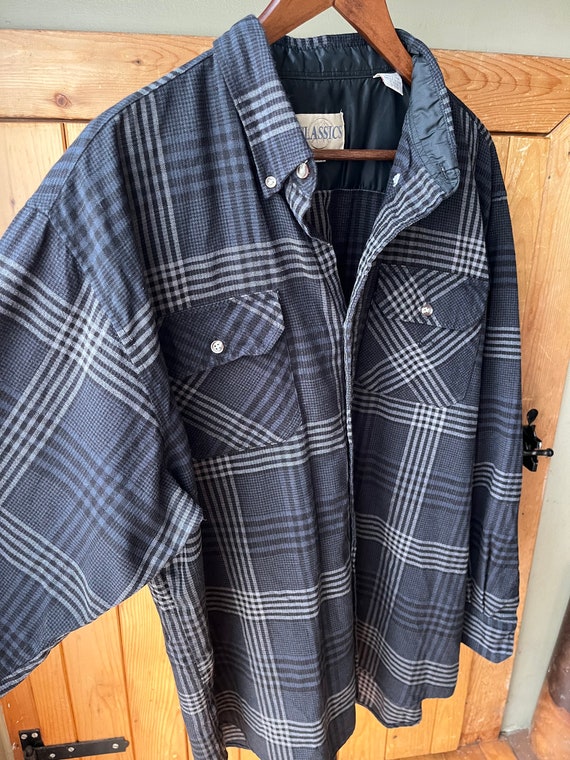 Vintage 90s Dark Grey Plaid Button-Up Shirt / Ret… - image 3