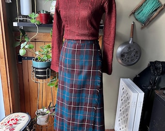 Vintage 50s ‘Sportcraft’ Wool MacKinnon Plaid Tartan Kilted Midi Skirt | 29” Waist - Medium