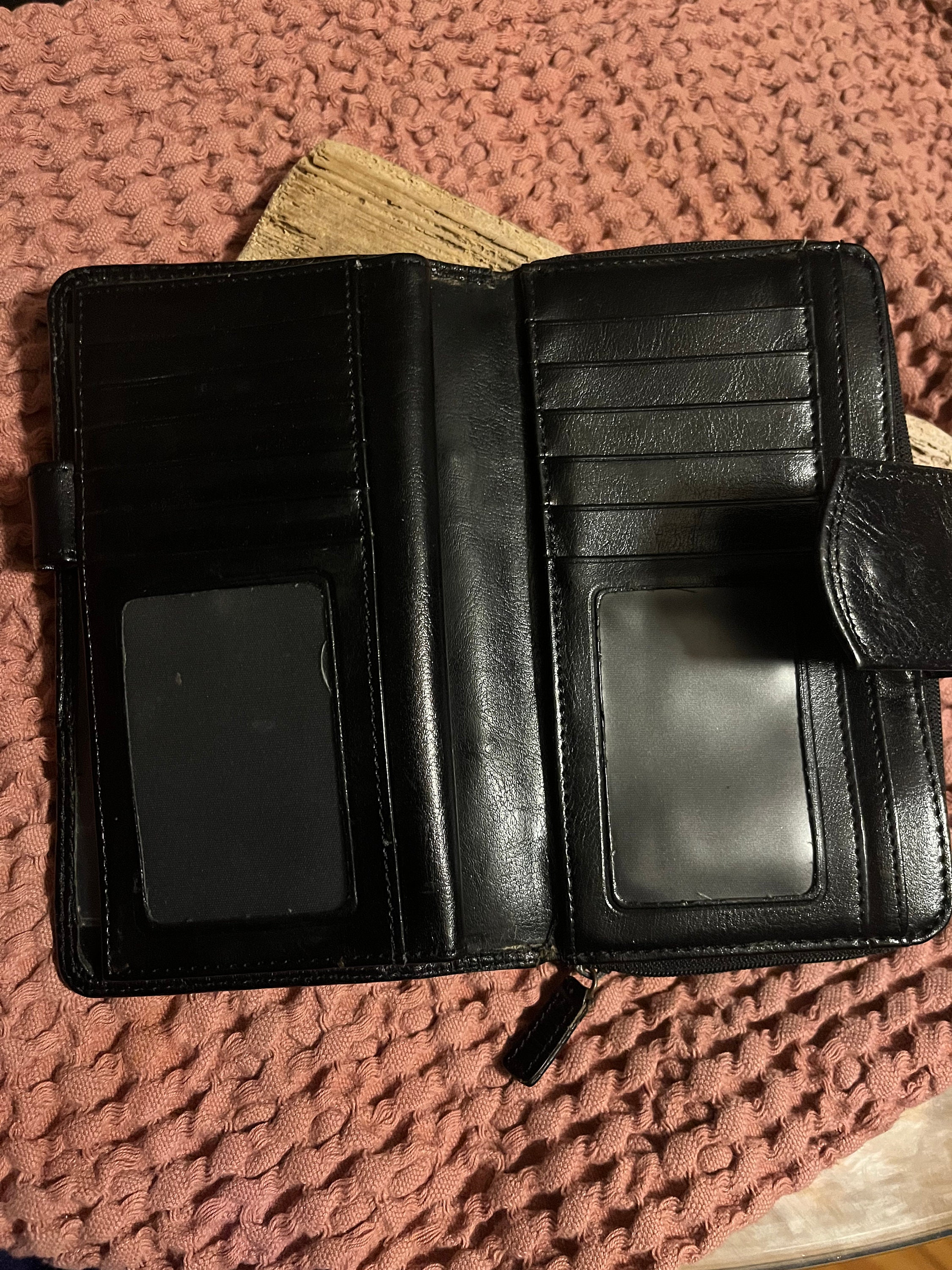 Vintage 80s 90s Black Genuine Leather Wallet / Retro 1990s