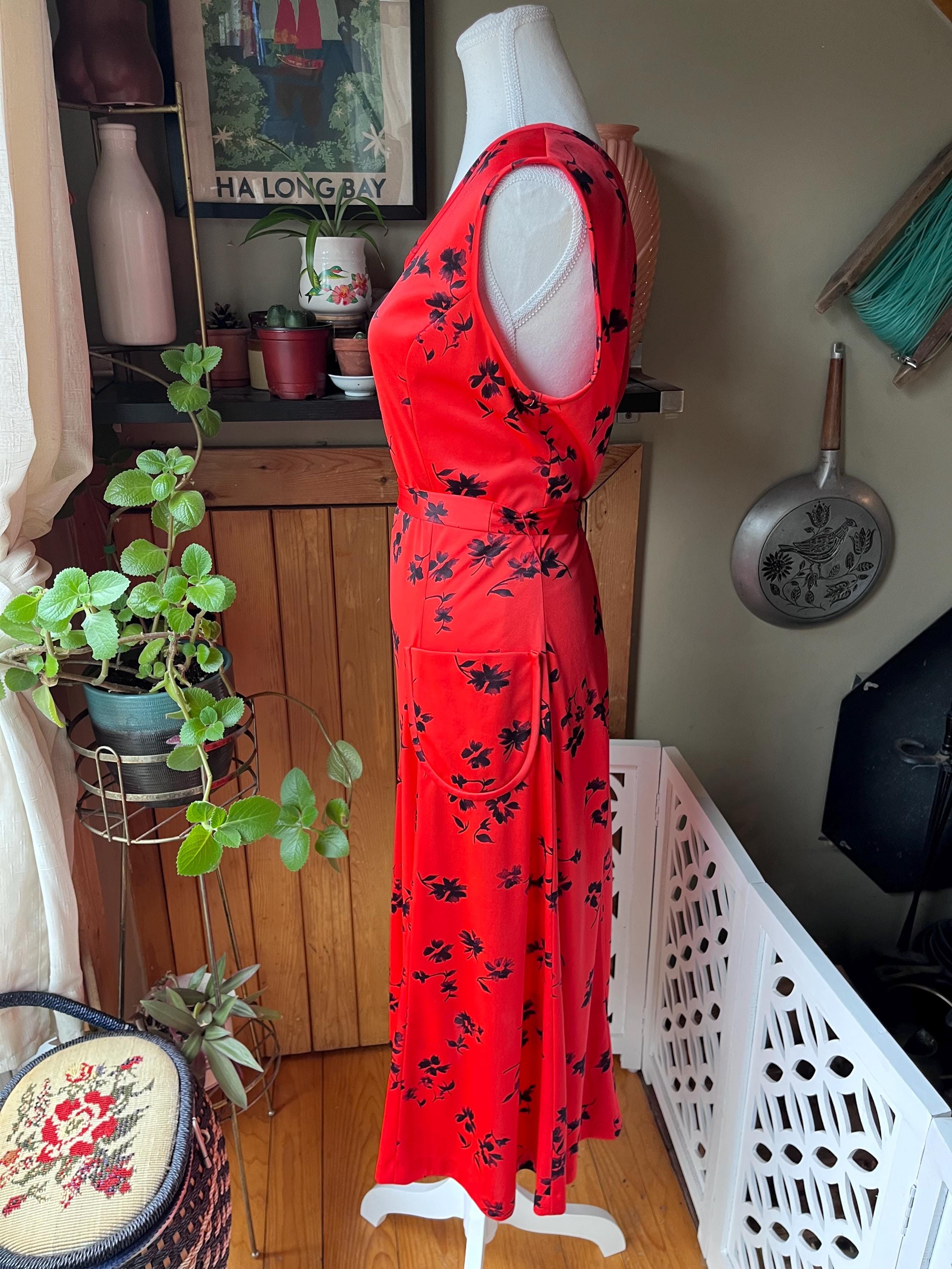 Vintage 70s 'leo-danal' Scarlet Red Floral Aprin Midi Dress