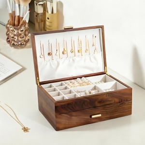 Engrave Walnut Jewelry box for women,Solid wood Jewellry Box for Necklace watch Organizer Storage