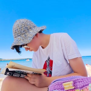 Cappello estivo all&#39;uncinetto in rafia in due misure - Modello PDF