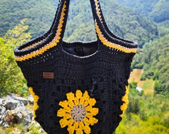Crochet Pattern Sunflower Granny Square Tote Bag for Begginners in PDF, DIY Crochet Sunflower Shoulder Bag, Granny Square Beach, Market Bag
