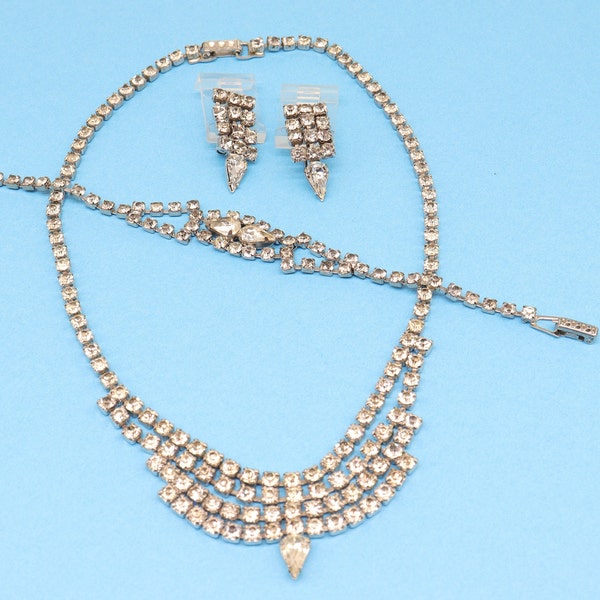 Vintage Garne Jewelry Rhinestone Necklace Bracelet Earring Set