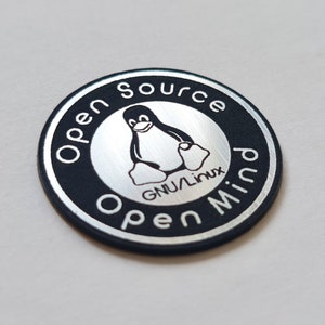GNU Linux Sticker Badge Emblem Aufkleber Decal - 35 mm x 35 mm