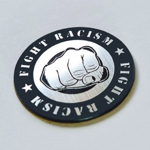 Fight Racism Sticker Badge Emblem Aufkleber Decal - 35 mm x 35 mm