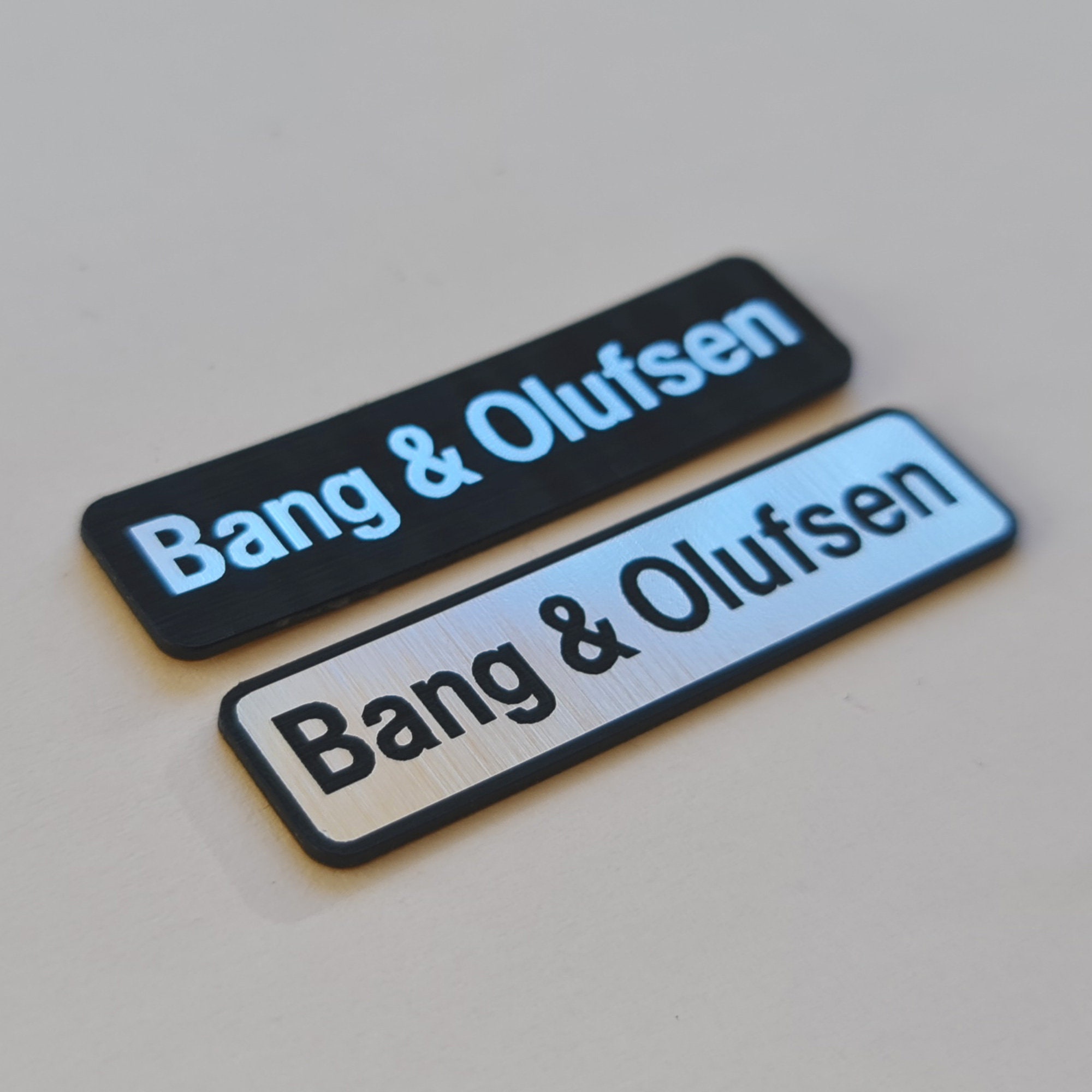 Bang & Olufsen - Sticker Case Badge Emblem Aufkleber Decal - Two