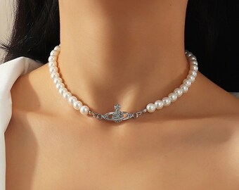 Saturn Pearl Necklace - Etsy