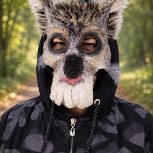 Vilten wolvenmasker, handgemaakt wollen dierenmasker, wolven cosplay, LARP fantasie bosmasker