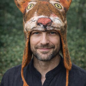 Chapeau de chat tigre en laine fait main, Ushanka de cosplay d'animaux fantastiques, casque de festival, costume de GN, chapeau en feutre de laine