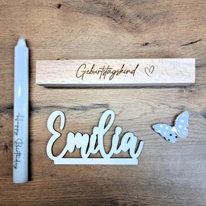 Geburtstagsteller personalisiert
Holz Geburtstagsteller
Geburtstagsdeko Kinder
Kindergeburtstagsdeko
Kerzenhalter Holz Geburtstag
Personalisierter Geburtstagsteller Holz
Geburtstagsgeschenk Kind
Geburtstagsteller mit Namen
Erster Geburtstag Geschenk