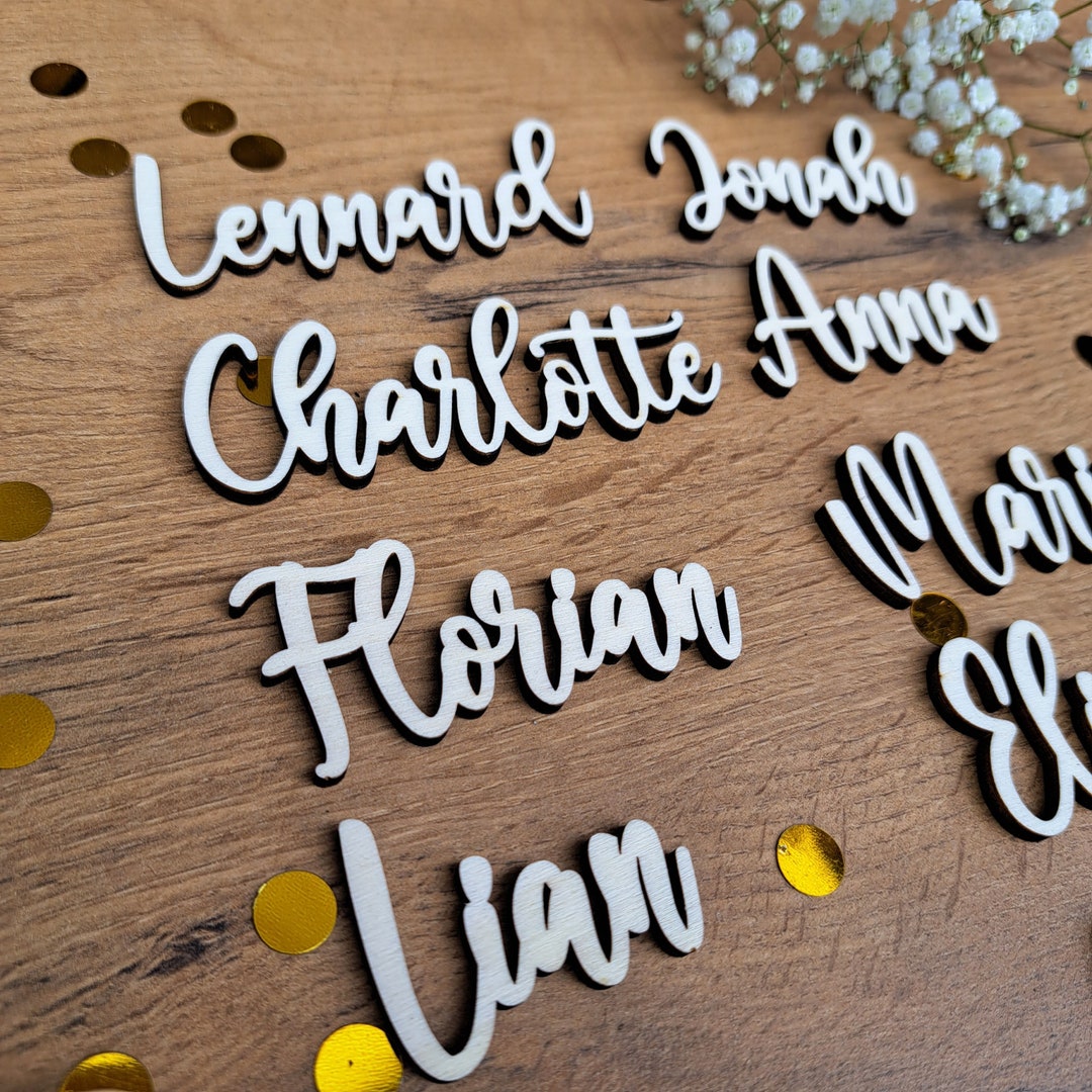 Personalisierte Tischkarten aus Holz, Namensschild zur Hochzeit