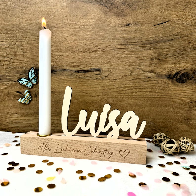 Geburtstagsteller personalisiert
Holz Geburtstagsteller
Geburtstagsdeko Kinder
Kindergeburtstagsdeko
Kerzenhalter Holz Geburtstag
Personalisierter Geburtstagsteller Holz
Geburtstagsgeschenk Kind
Geburtstagsteller mit Namen
Erster Geburtstag Geschenk