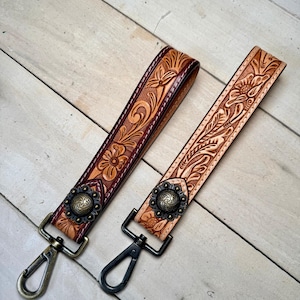 Natural Tooled Wristlet Leather Keychain