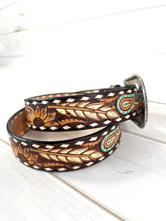 Sunflower Feather Paisley Tooled Leather Woman