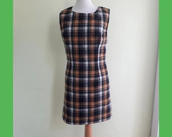 Robe courte à carreaux écossais vintage cousue main style sixties 1960s / Short plaid-pattern homemade vintage dress