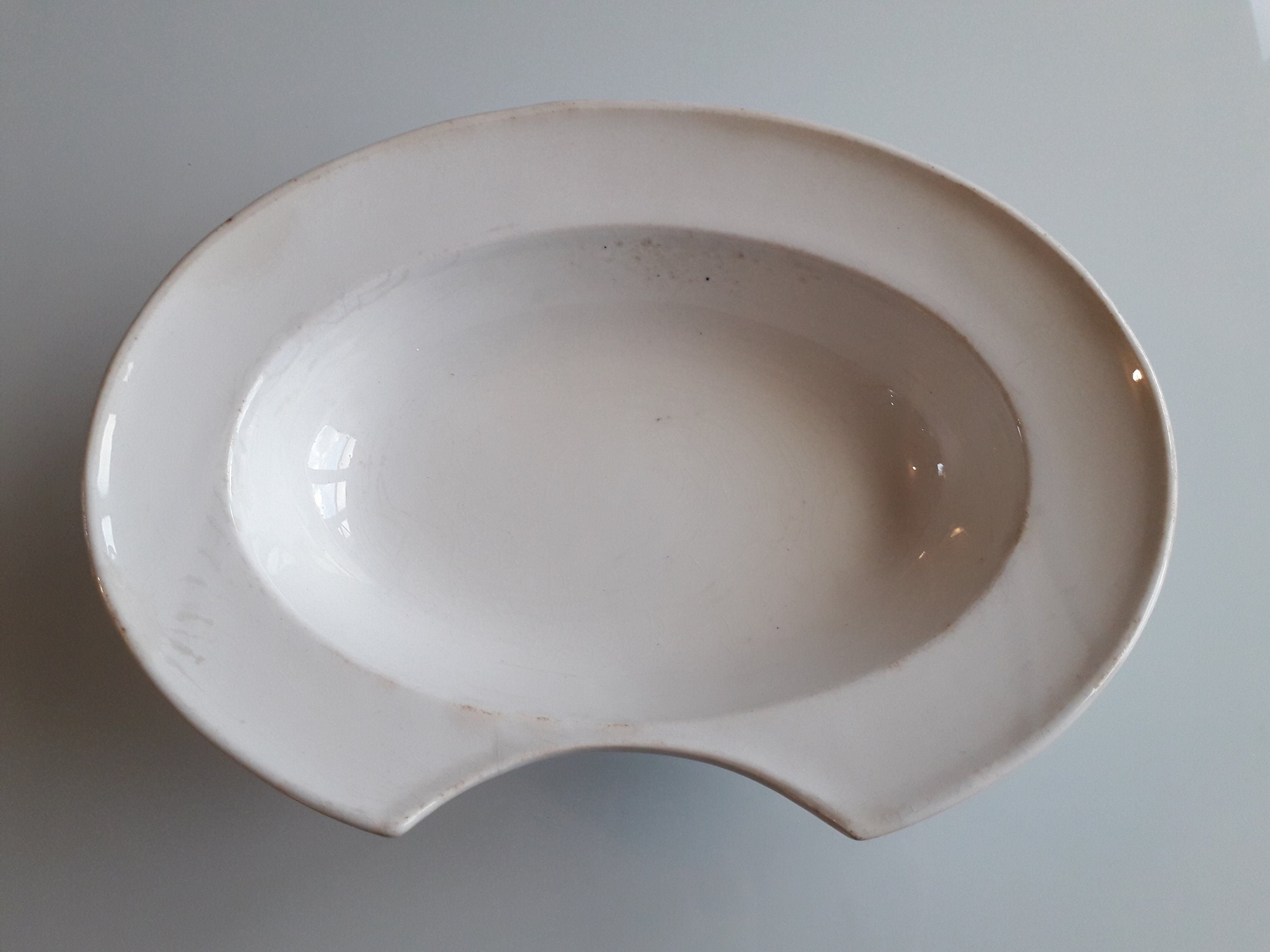 Plat à Barbe en Porcelaine de Creil & Montereau - Modèle Labrador