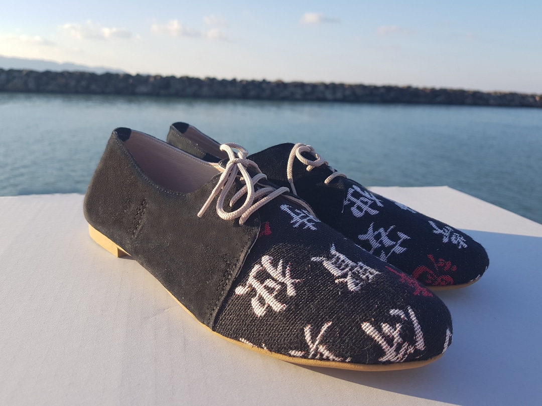 black tie oxford shoes