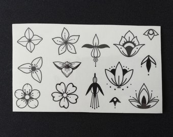 Bogen mit temporären Blumentattoos