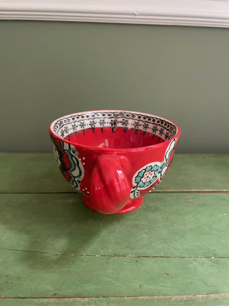 Anthropologie Elka Ayaka kaffekopp röd fot vridet handtag bild 3