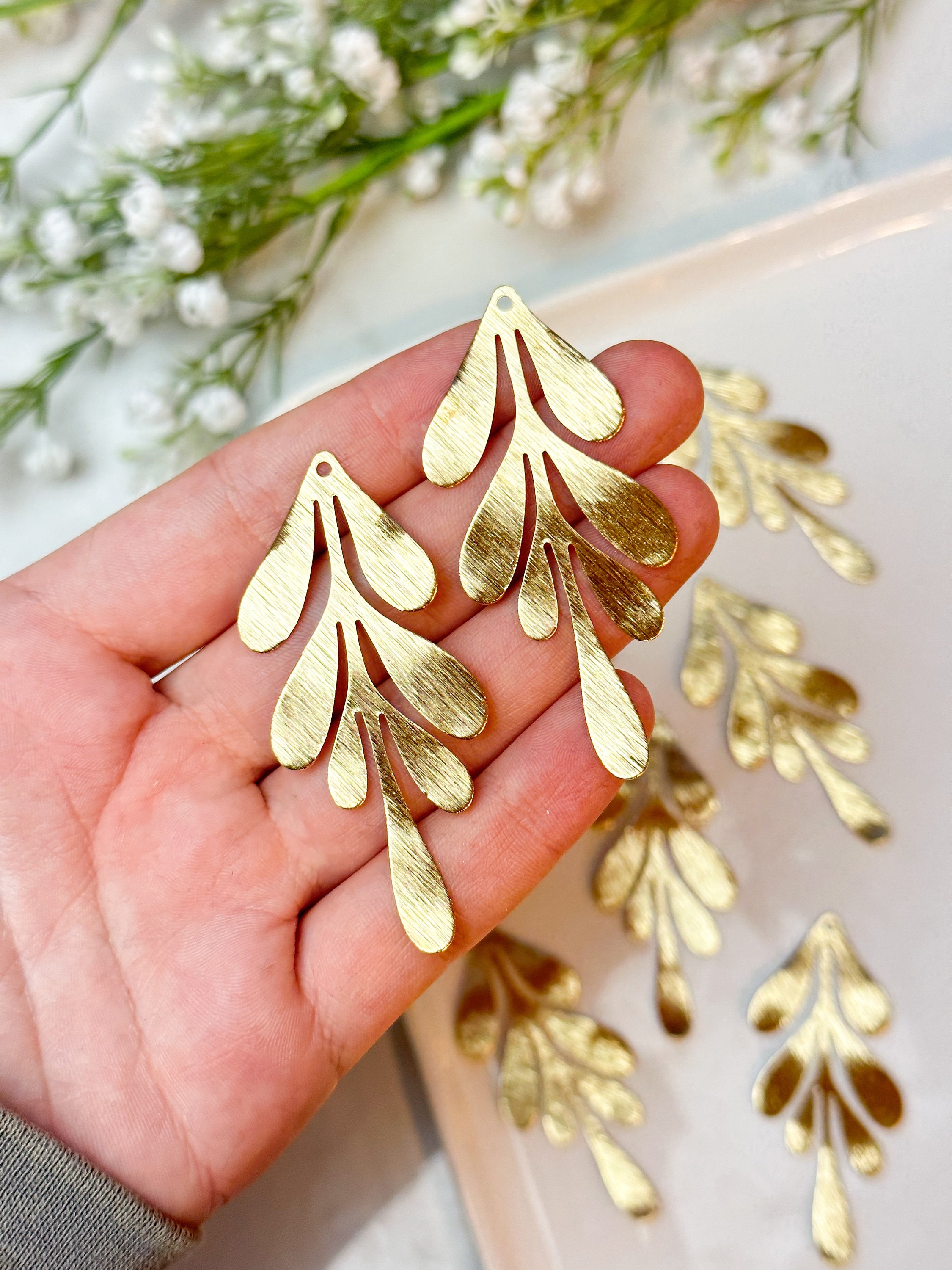 10pcs Textured Brass 7-leaf Charm | Earring Findings